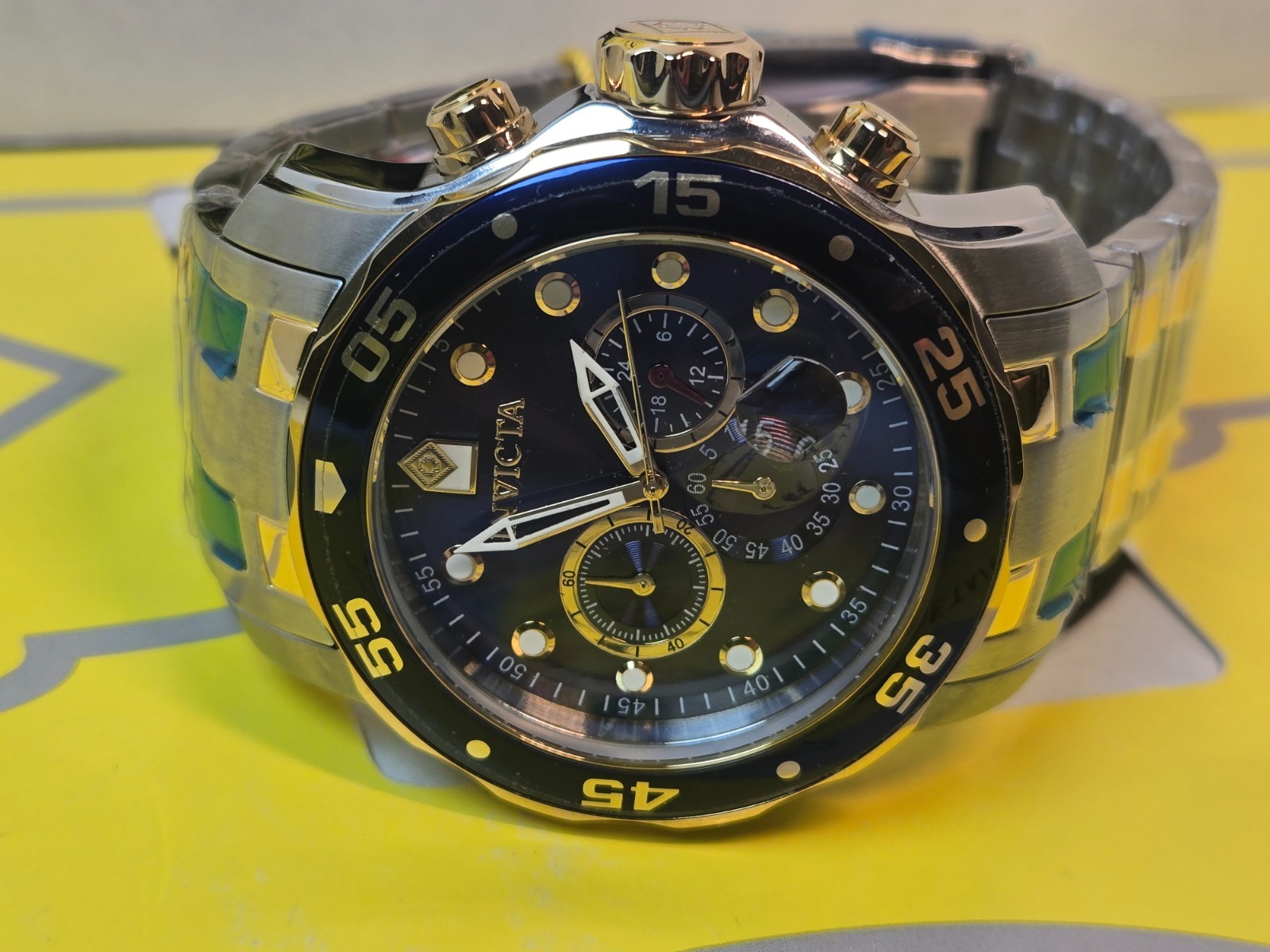 Invicta Pro Diver SCUBA Men’s Watch – 48mm. Steel, Gold with Blue Dial Date NEW!