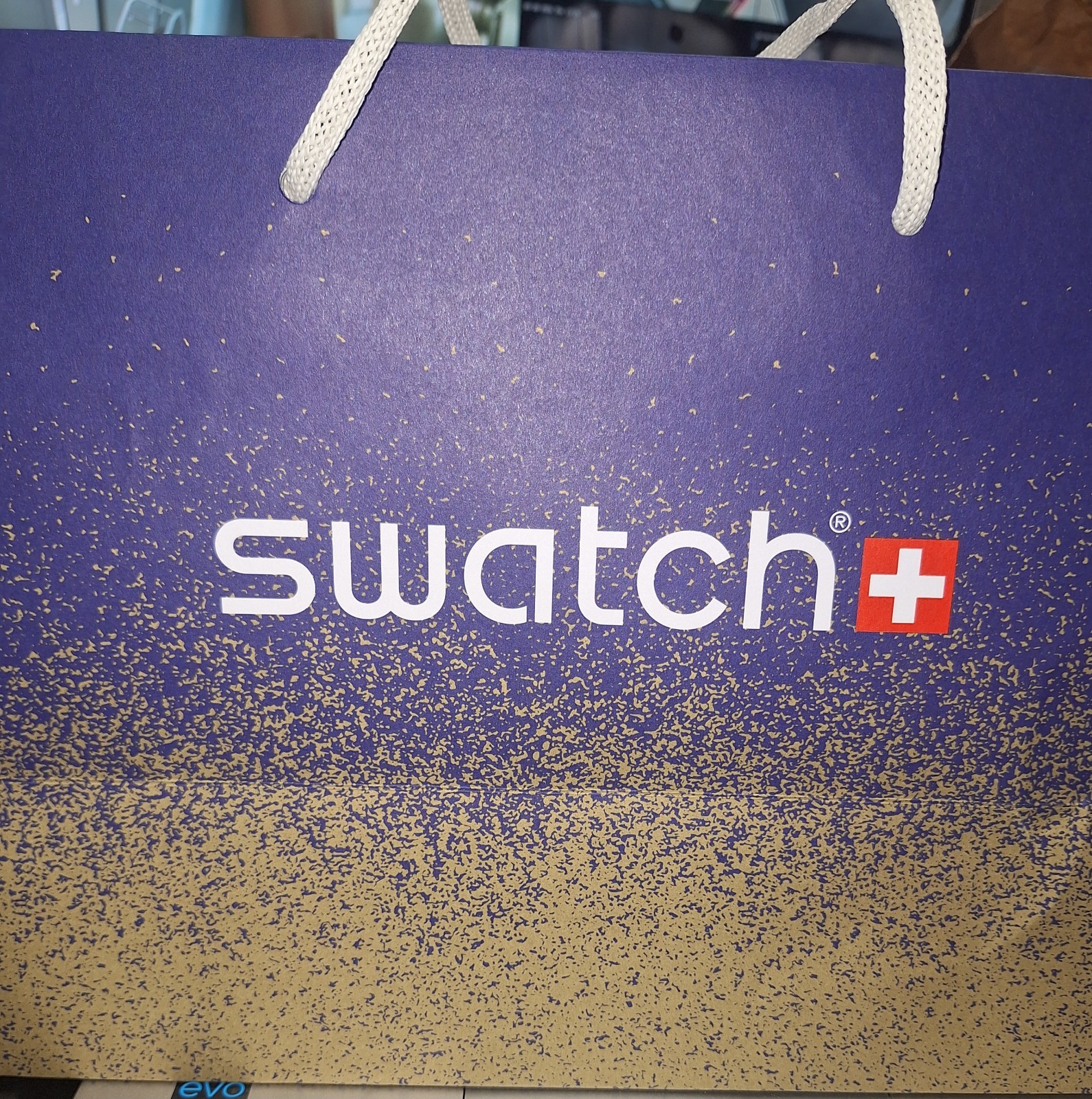 SWATCH x OMEGA Mission To Earthphase Moonshine Gold SNOOPY New W/ Receipt