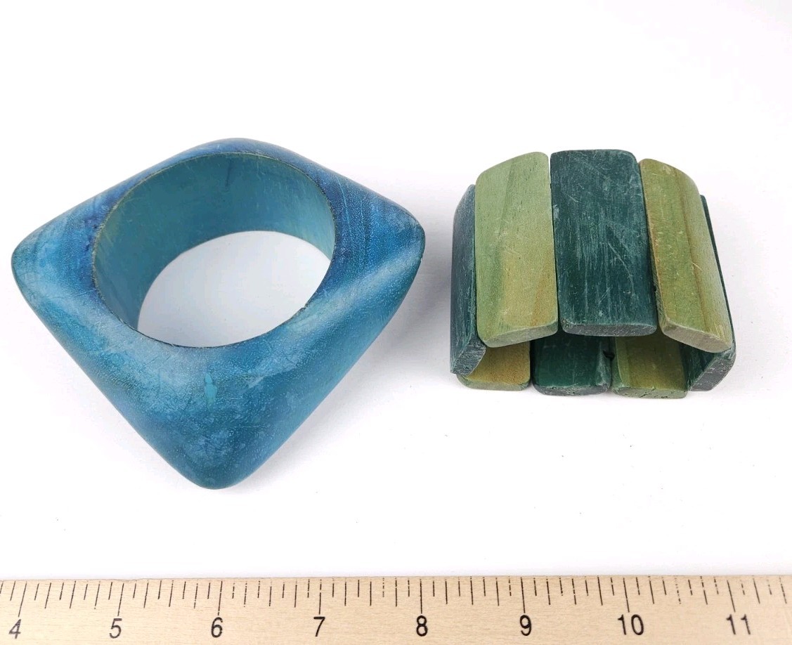 Lot Of 2 – Blue Wooden Dyed Bangle Stretch Bracelets Asymetrical Round