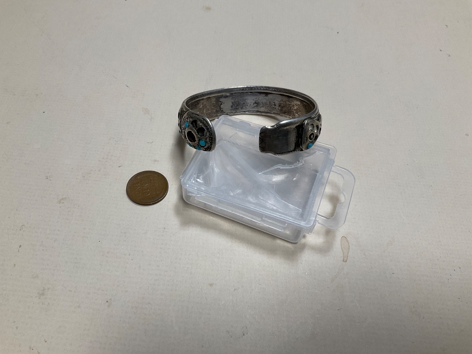 Afghan Kuchi/Pashtun Silver Tribal Cuff, Mid 20th Century, 69.20 Grams