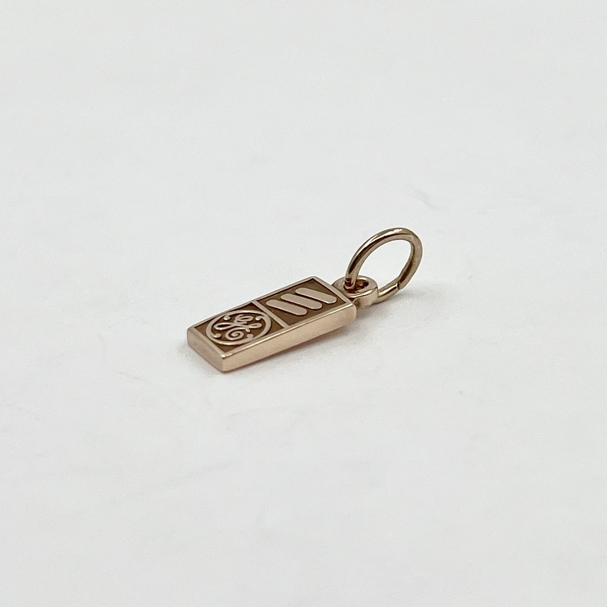 14k Yellow Gold Vintage GE General Electric Logo Bar Charm (LO1005140)