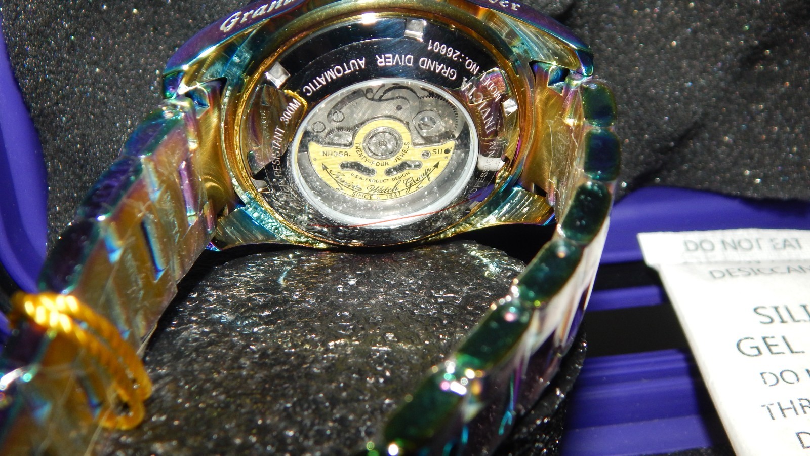 New INVICTA Pro Diver Automatic Stainless 47mm Watch 26601 w/ Flask 2 Shot Glass