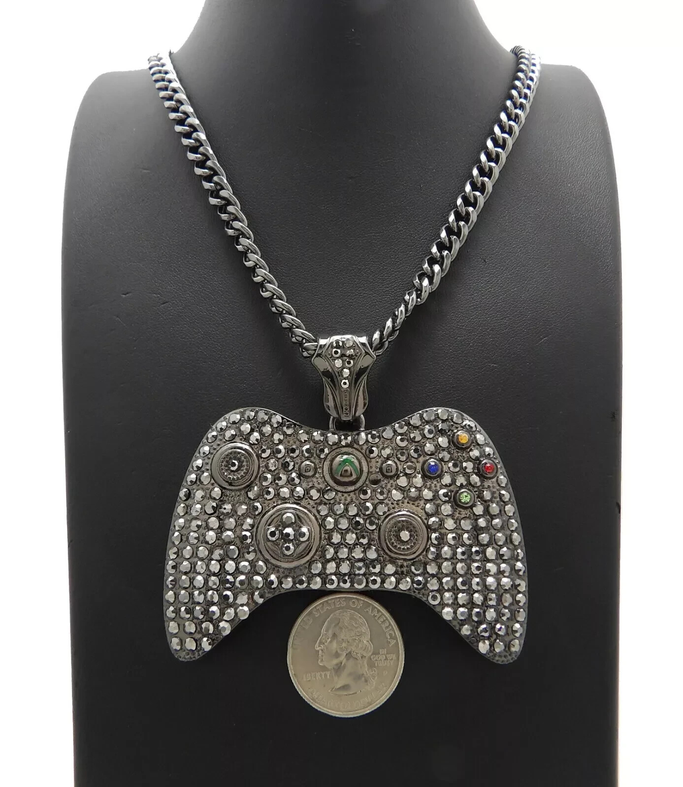 HIP HOP GAME CONTROLLER ICED BLACK PENDANT CUBIC ZIRCONIA & 6mm 30″ CUBAN CHAIN