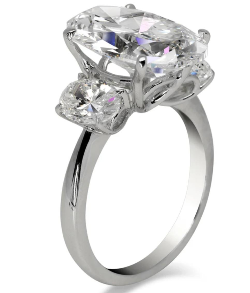 925 Silver, Beautiful Off White Diamond Ring, RARE 31 Ct Certified Treated
