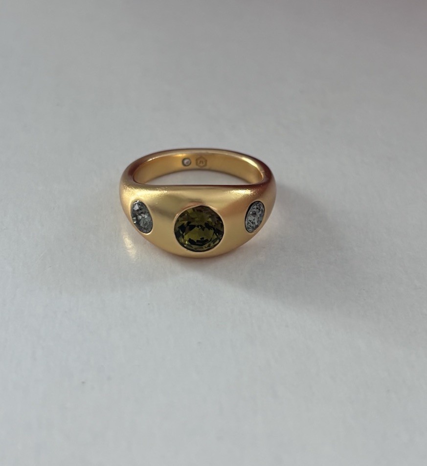 Brand New. $125 Julie Vos Rainbow Blue Twilight Signer Ring