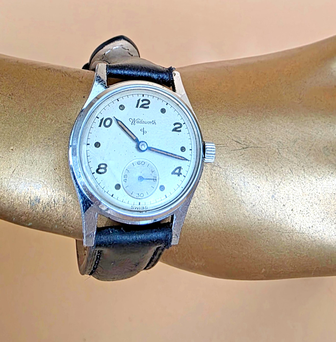 VTG Rare WADSWORTH 3072 Manual Wind Swiss Watch 31mm Serviced Men’s
