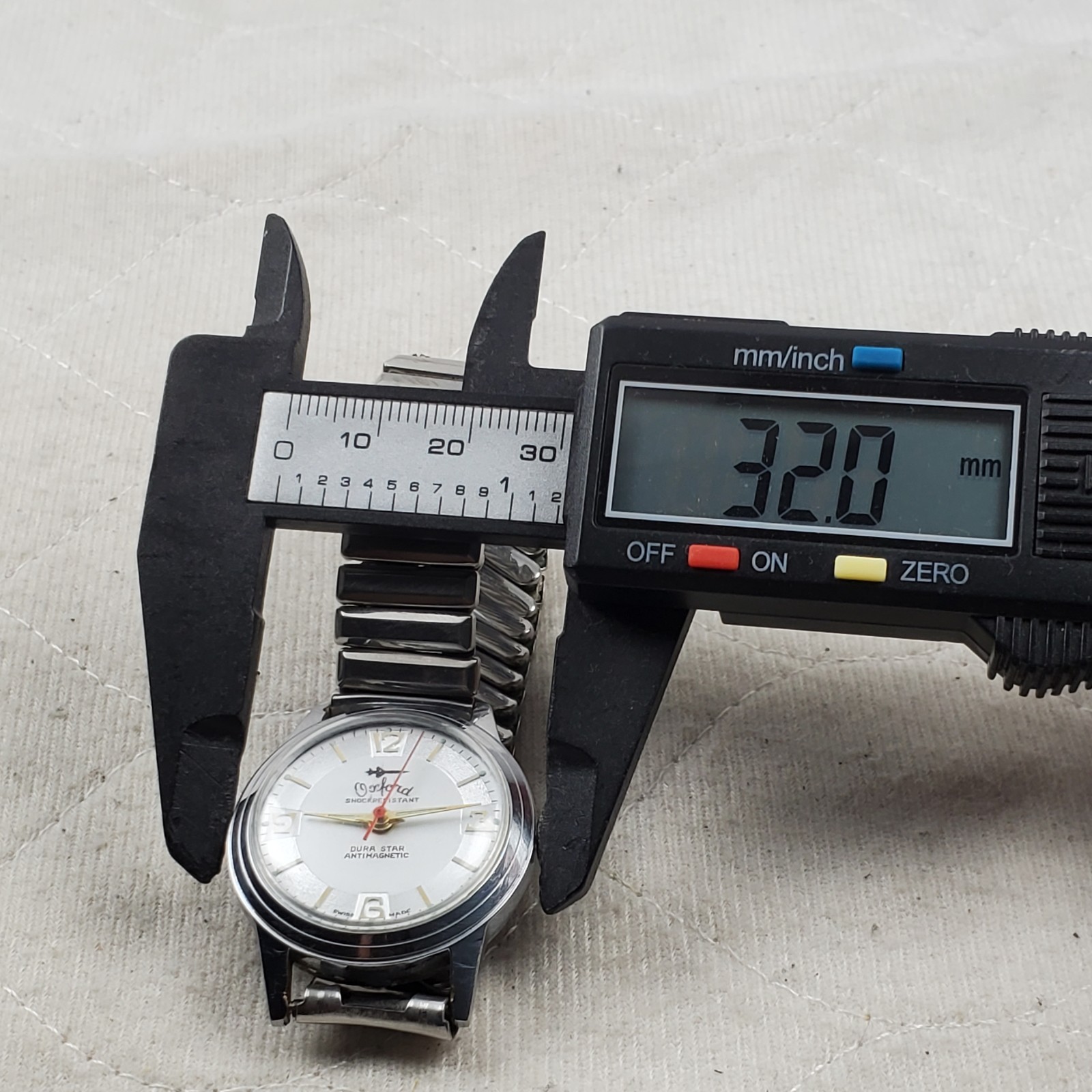 RARE VINTAGE OXFORD DURA STAR SWISS MADE HANDWIND ANTIMAGNETIC 32MM WATCH