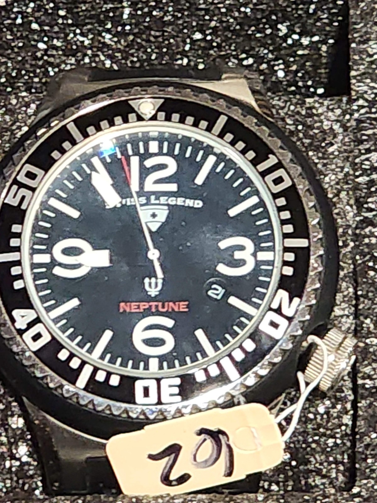 Swiss Legend Neptune Men’s Black Diver-Style Watch – Very Good