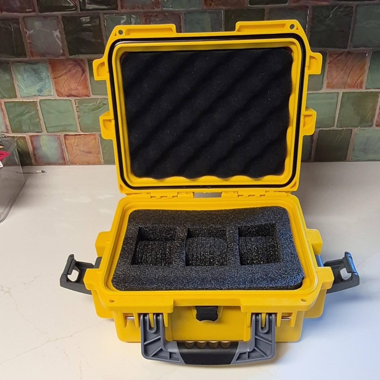 Invicta Plastic Watch Storage Box Case Yellow/Gray/Black w/ Foam, Holds 1-3