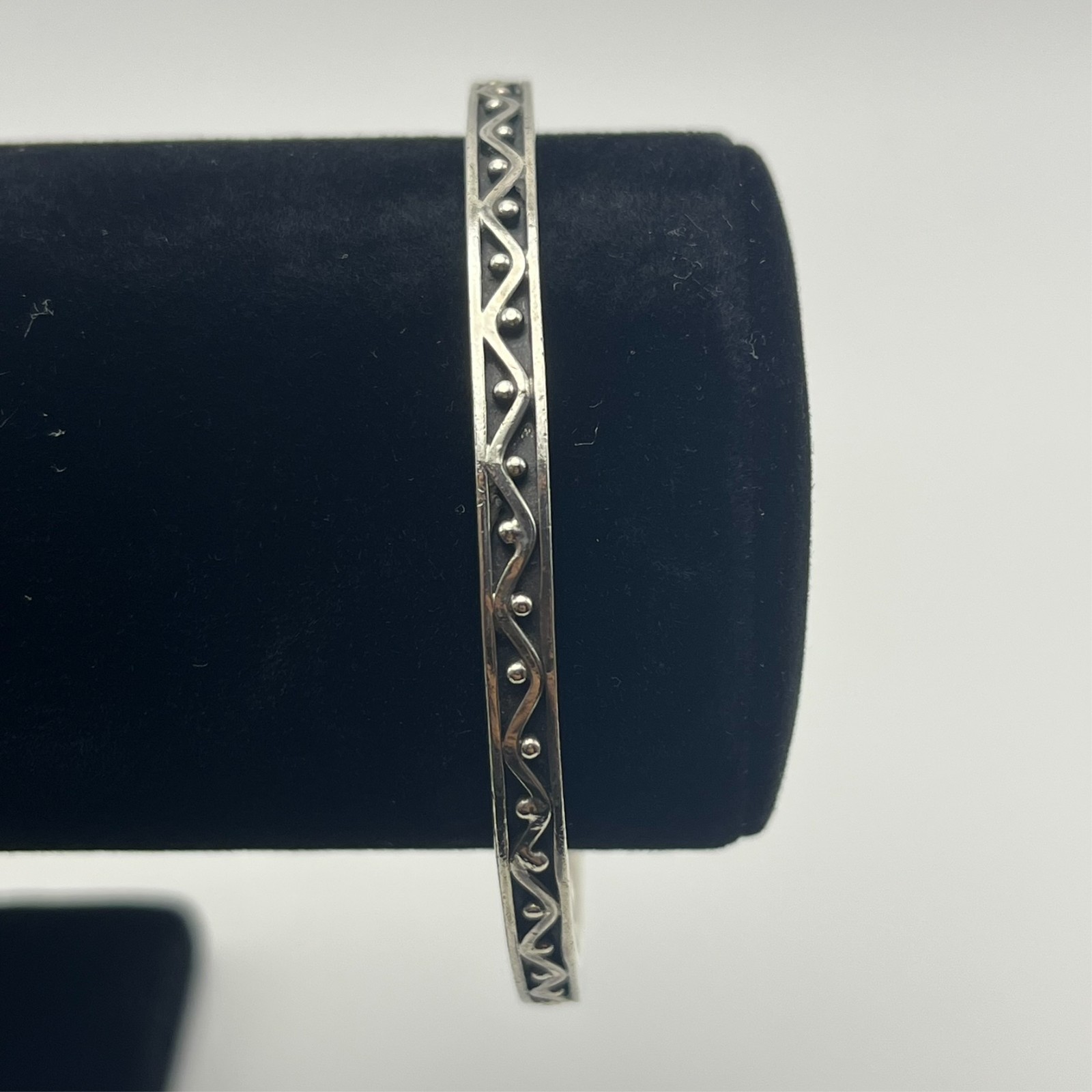 Vintage Sterling Silver 925 Openwork Bangle Bracelet Heart Hallmark 21.5g