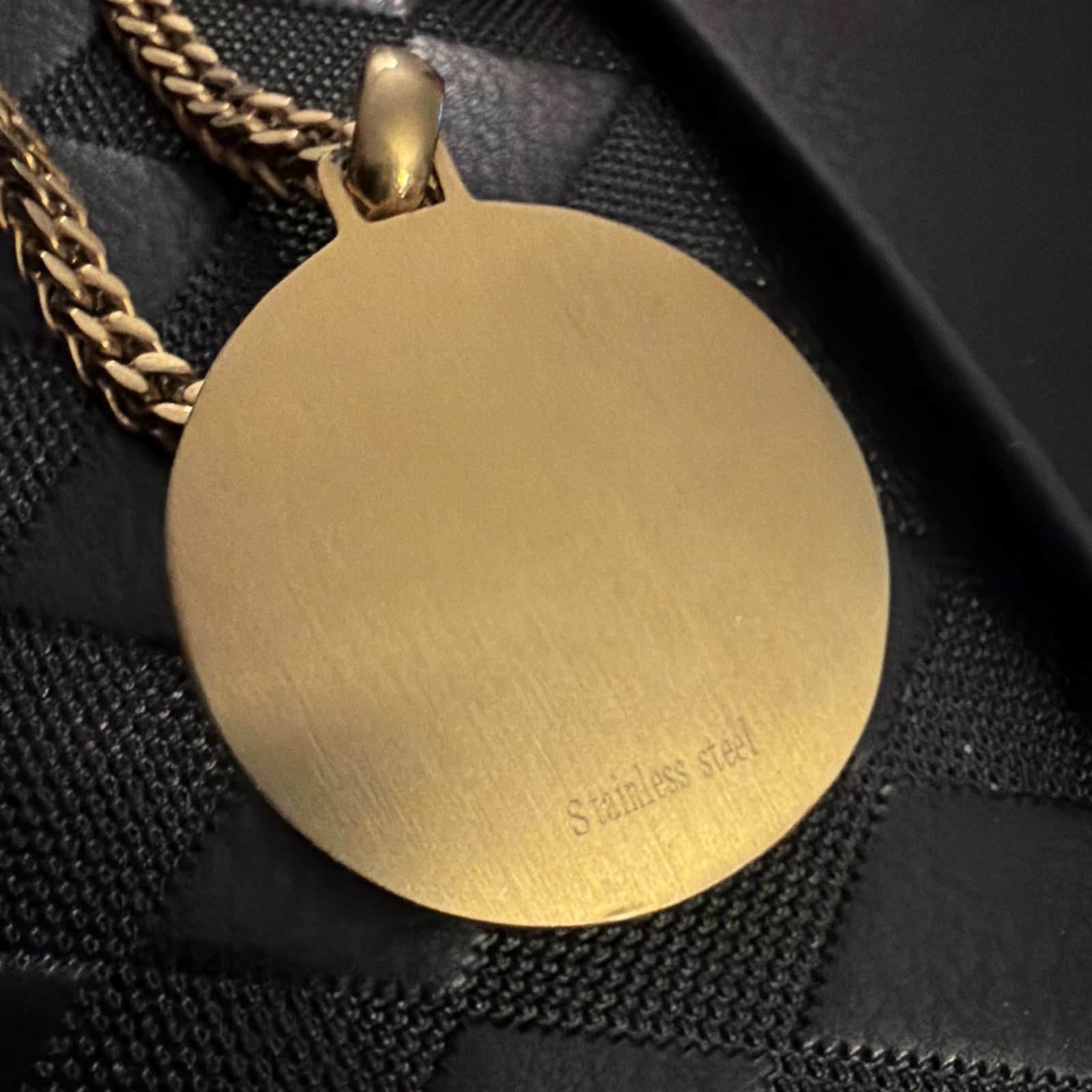 Gold Stainless Steel Curb Chain Necklace Round Medallion Pendant Lobster 16 inch