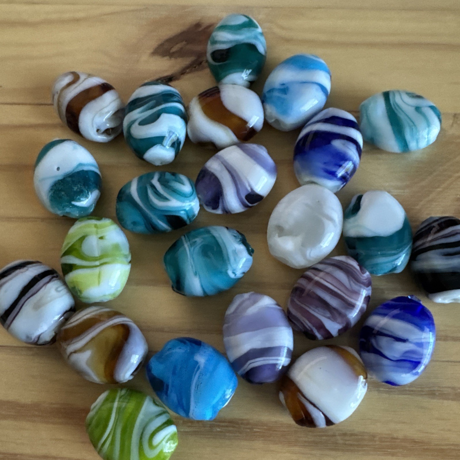 23 MIXED BLUE PURPLE BROWN GREEN TEAL & WHITE OVAL SWIRL LAMPWORK BEADS 23mm