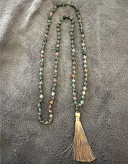 Agate Natural Stone 108 Beaded Mala Necklace with Gold Tassel – 21″ *NEW*