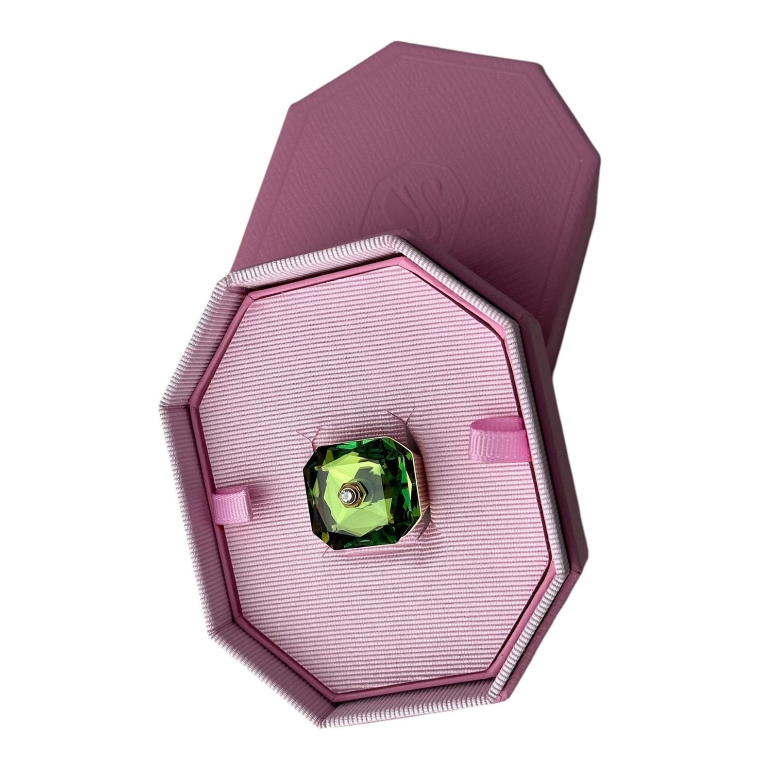 Swarovski Numina cocktail ring Octagon cut, Green Size 11 / EUR 64