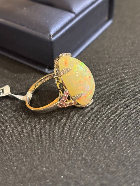 16.30 Ct Opal-.040 ctw Pink white Toumaline Diamond 14K gold ring
