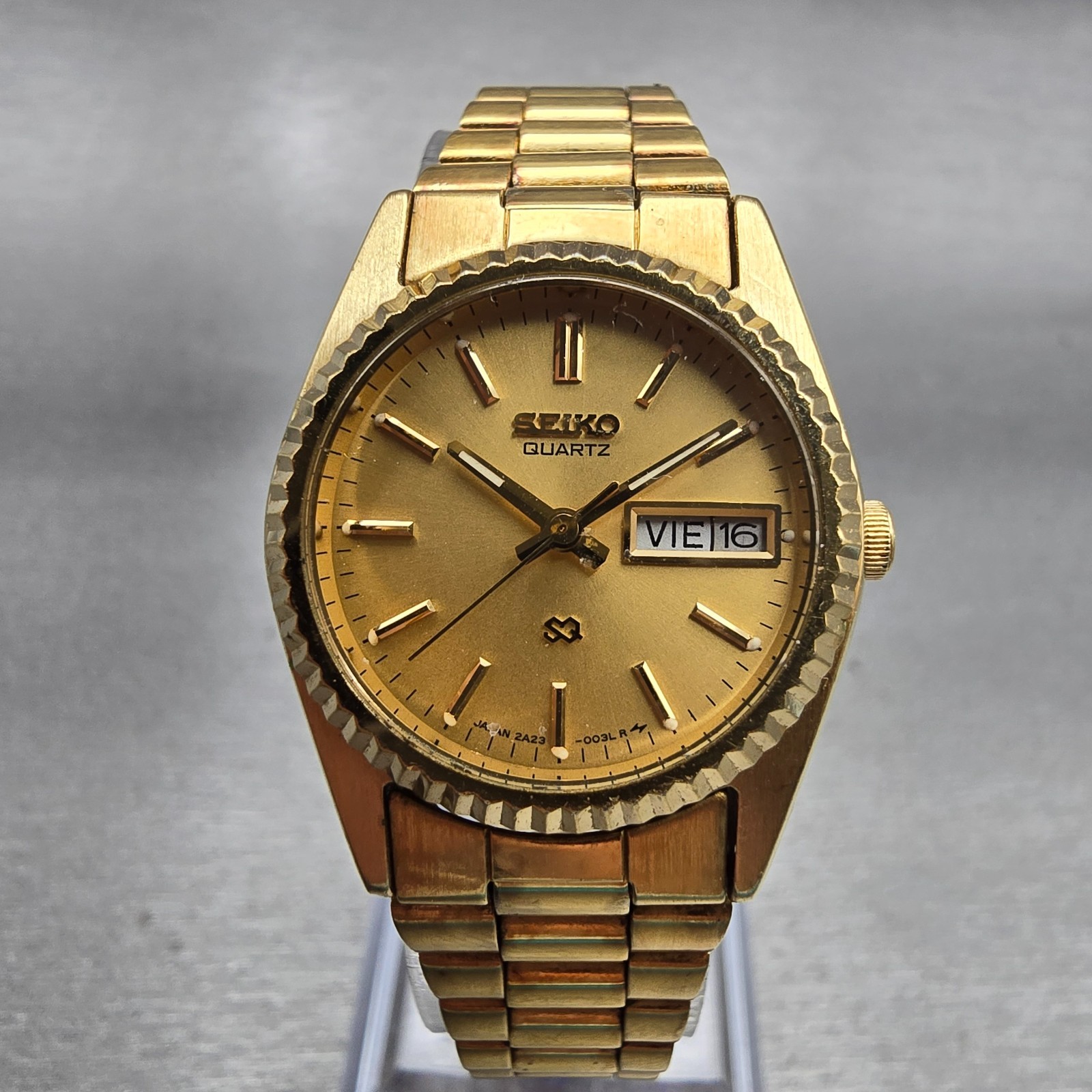 Seiko SQ Watch Women 24mm Gold Dial Gold Tone Daydate Round 2A23-0039 New Batt