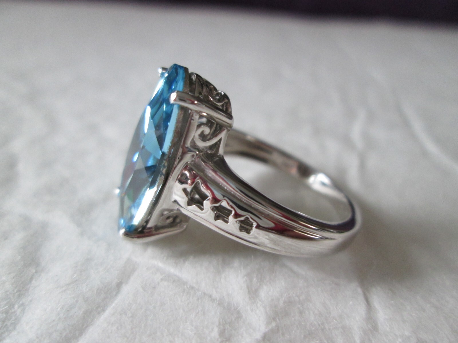 Aquamarine Crystal from Swarovski Platinum over Sterling Ring (Sz 7) 4.41 cts