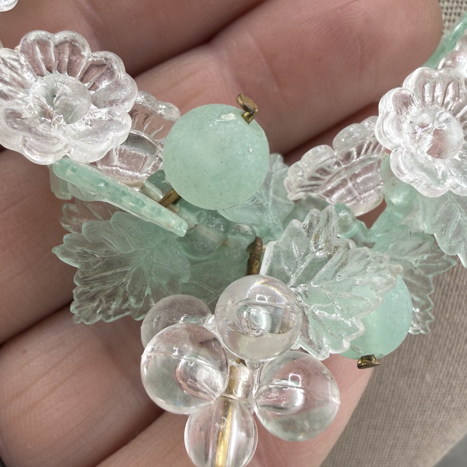 Vintage Necklace Beaded Lucite Flower Leaf Summer Spring 17”