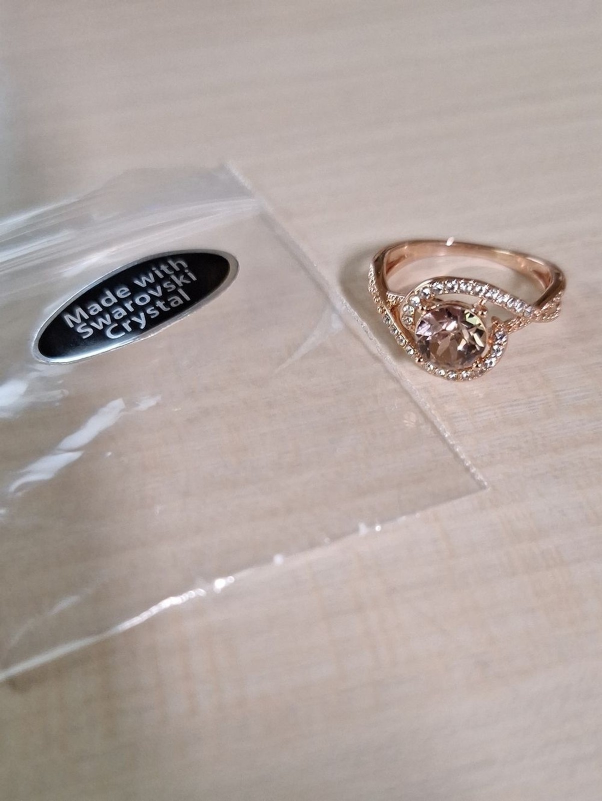 Swarovski Crystal Elements Rose Gold Statement Ring Pink Champagne Size 7.75