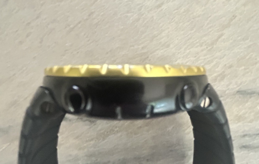 Suunto Core Outdoor Sports Watch. Altimeter, Baro, Comp. New Battery. Used