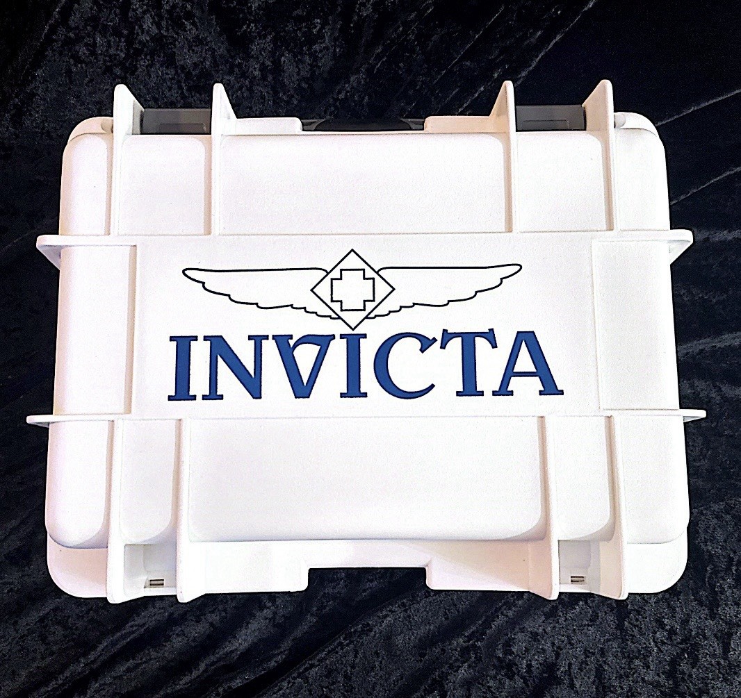 Invicta Unisex Adults Watch Mixed Lot of 8 w/ Hard Case & Boxes.