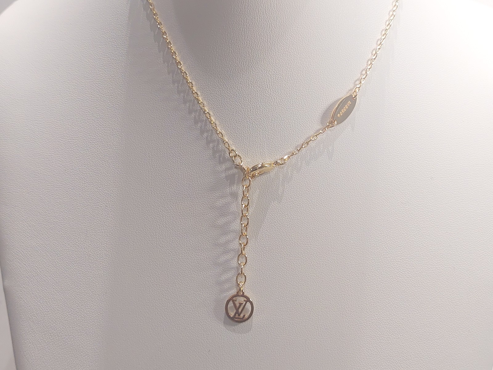 LOUIS VUITTON LV CRYSTAL NECKLACE – Box & Dust Pouch Included