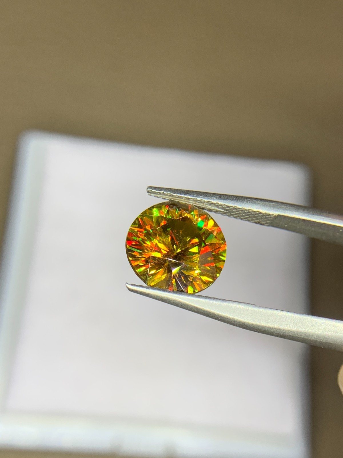 Natural 3.20 Carat Round Rare Sphene (Titanite) | Brilliant Full Fire | Eye-Catc