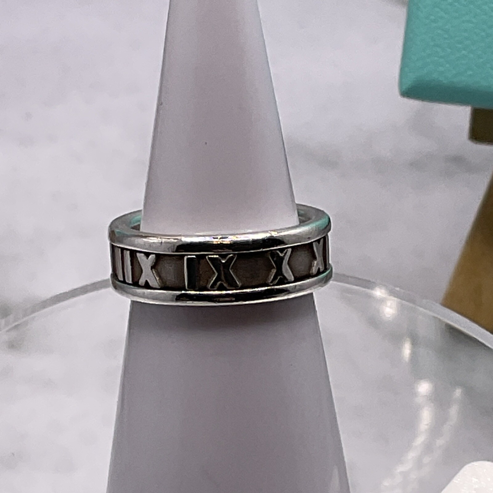 Tiffany & Co. 925 Atlas Ring. UK: K US: 5, U:50 .boxed & Pouch. 6.2mm Band.