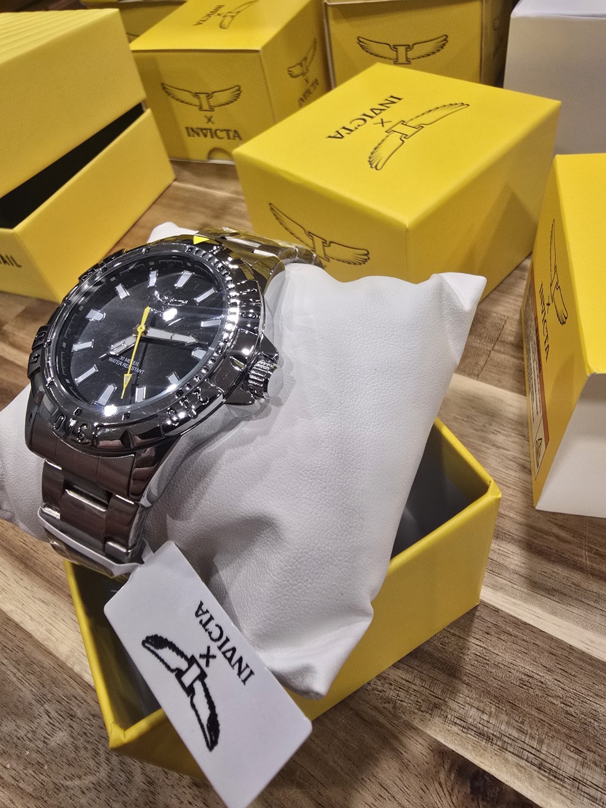 Invicta Specialty I by Invicta Men’s Watch – 42mm 69040 Silver W/Black Dial New!