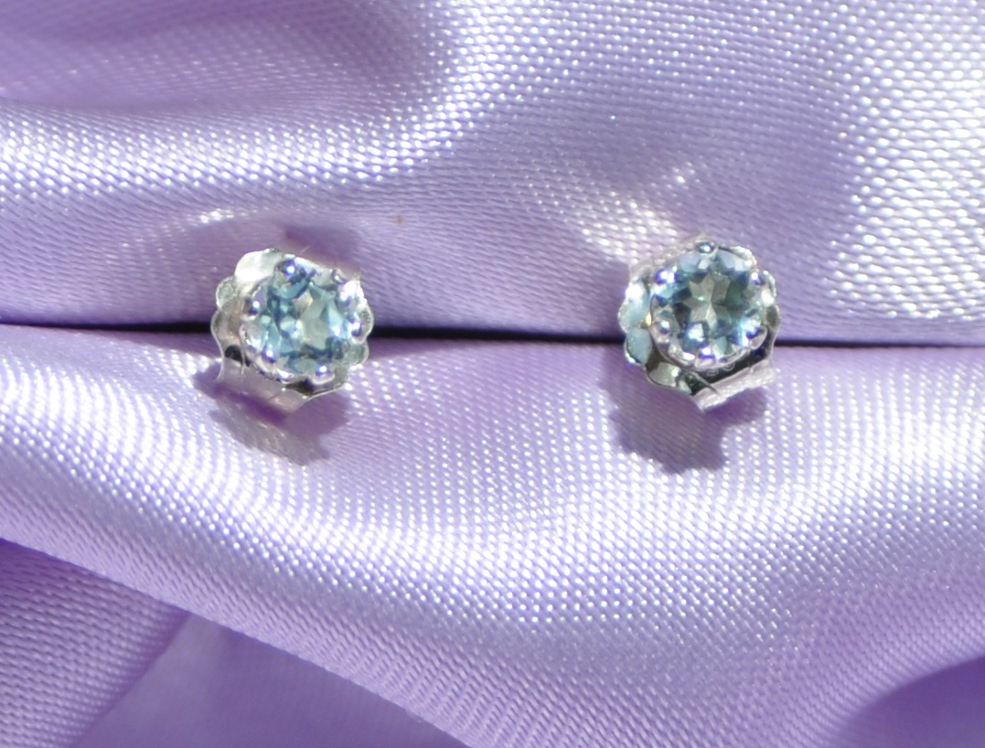 3MM ROUND AQUAMARINE STUD EARRINGS SET IN .925 STERLING SILVER