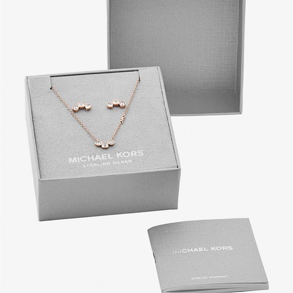 NWT💗Michael Kors Cubic Zirconia Necklace and Stud Earrings Gift Set Rose Gold