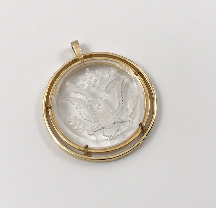 VTG Crown Trifari Reverse Glass Cameo Eagle Stars Stripes America Pendant. #1008