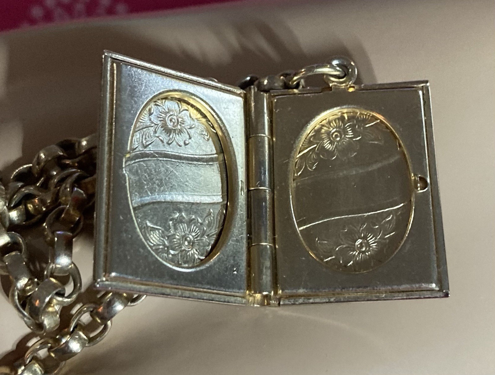 Vintage GoldTone Book Locket Pendant Floral Engraved Photo Album Charm 14”Chain