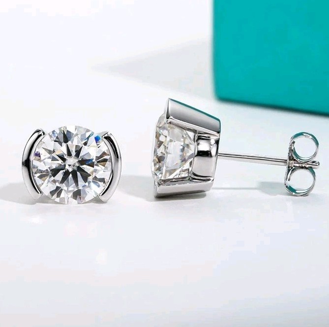 1.90 Ct Treated Certified Pretty White Diamond Solitaire Stud In 925 Silver