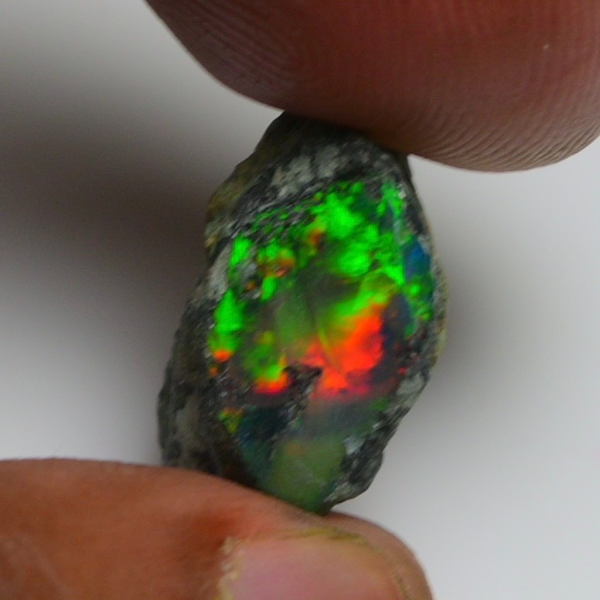 Ethiopian Black Opal Rough Natural 10.00 Carats 18X16 mm Gemstone For Jewelry