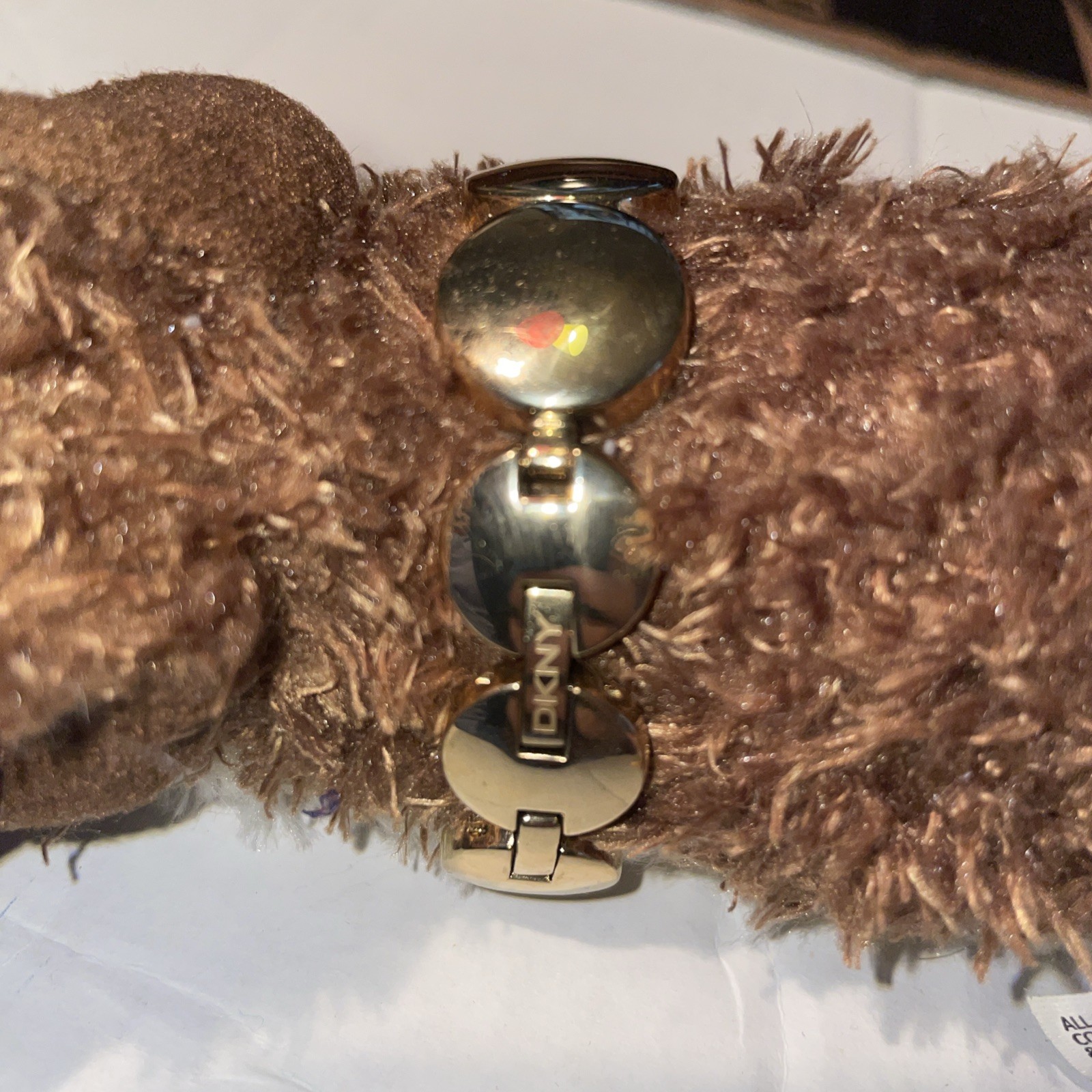 DKNY Ladies Watch Roundabout Goldtone Bracelet NY8867 needs new battery