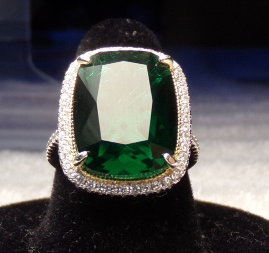 VTG FUZION CREATIONS STERLING GOLD EMERALD GREEN CZ HALO COCKTAIL RING SIZE 7 !!