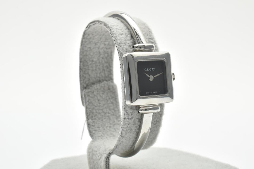 GUCCI 1900L Women’s Quartz Watch Square Black Dial Silver Tone Swiss Made Luxury