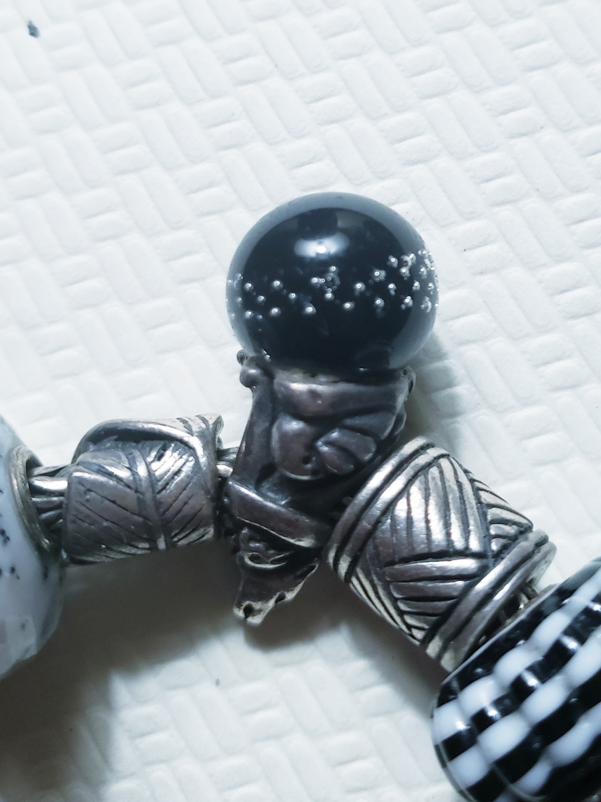 Gently Pre-owned Trollbeads World Tour Lithuania LE Iron Wolf Sterl Silver Charm