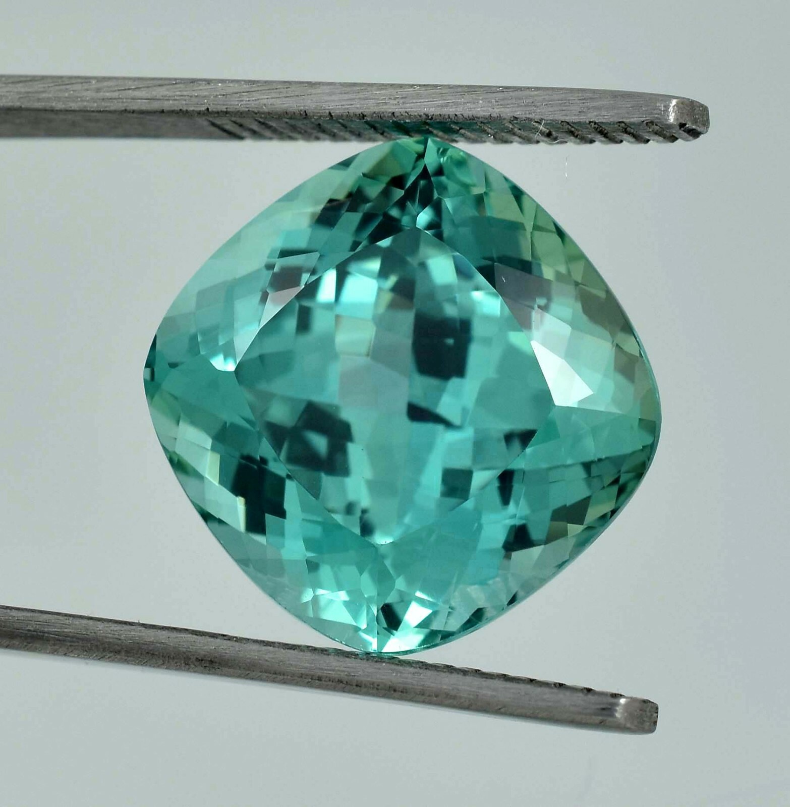 20.00 Ct Natural Flawless Blue Green Montana Sapphire Loose Cushion Cut Gemstone