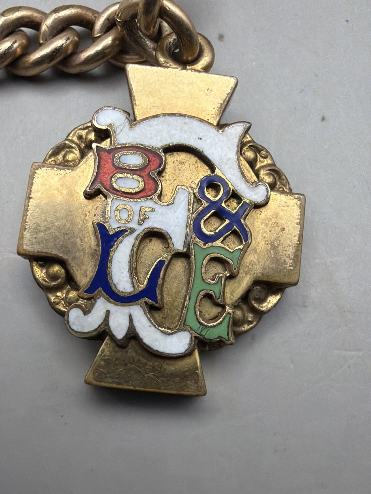BROTHERHOOD OF LOCOMOTIVE ENGINEERS FIREMEN RAILROAD UNION WATCH FOB & 12″ CHAIN
