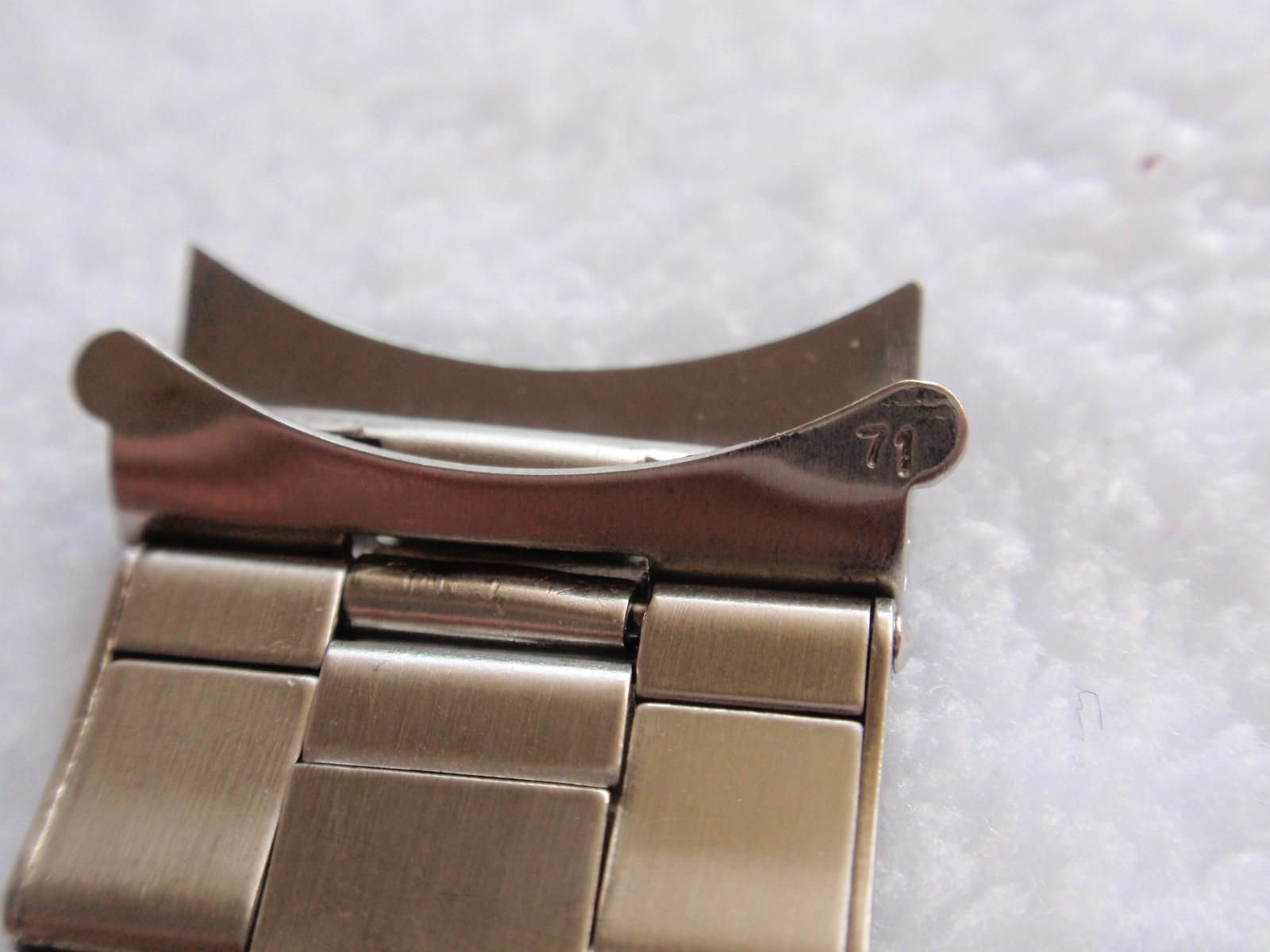Nice Early Rolex Daytona 7205 19mm Rivet Band 71 End Links 3-69