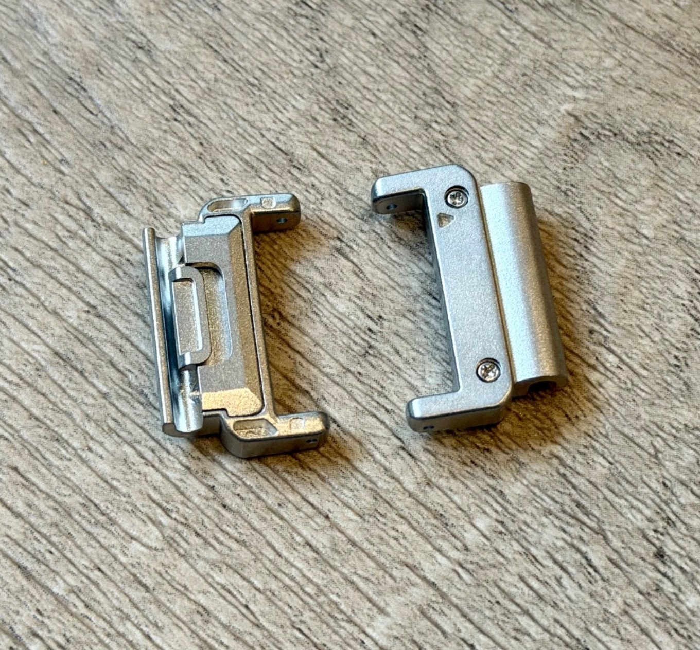 Silver 22mm Quick Fit Connectors for Garmin Watch Adapters Stainless Steel Strap