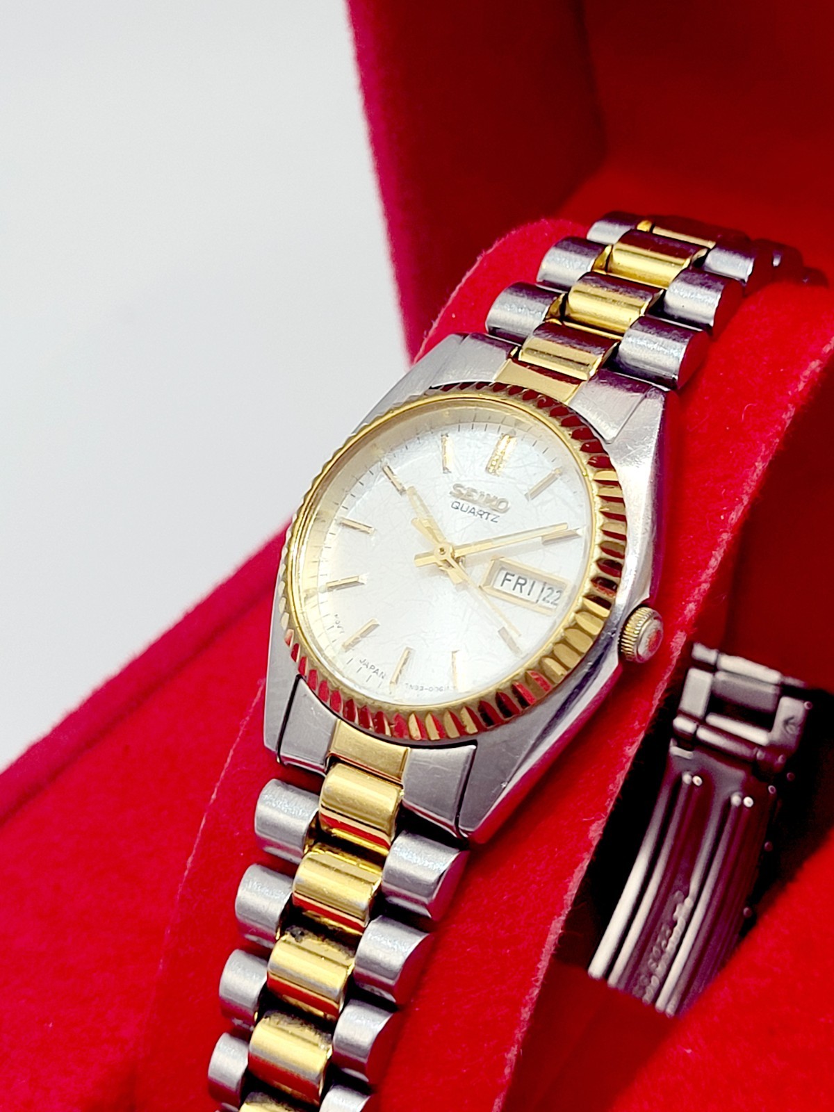 24mm [WORKS] 1995 Seiko Women’s Silver & Gold Tone Ladies Watch Day Date