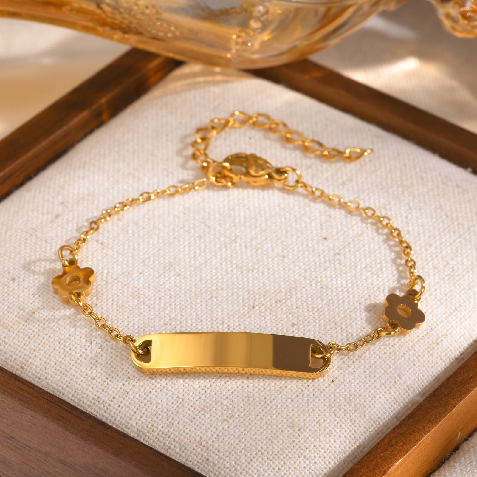 Fashion Stainless Steel Flat Cross Chain Flower ID Bracelet Female Golden 8.26in