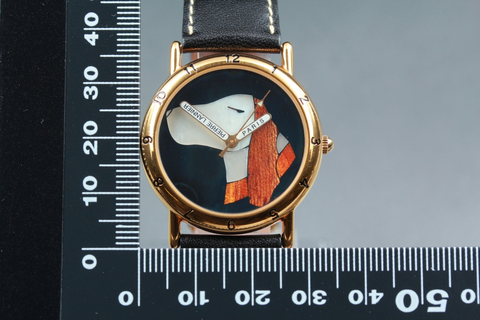 [NEAR MINT] Vintage Pierre Lannier Dog Motif Shell Dial Men’s Quartz Watch JAPAN