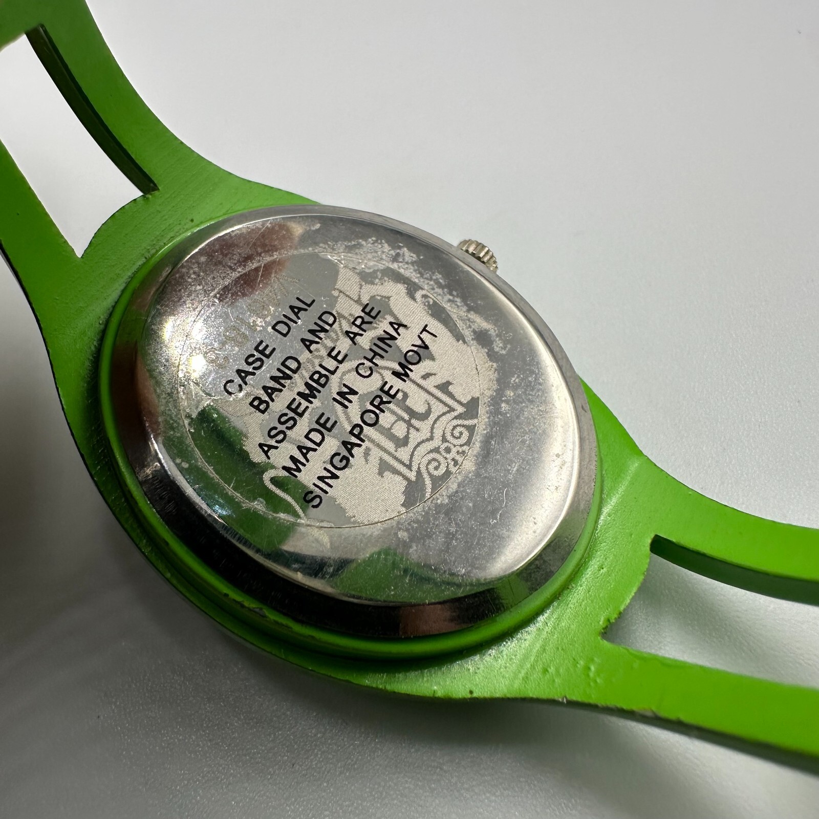 Varsales Watch Women Green White Dial Rhinestone Accents Cuff Band New Battery