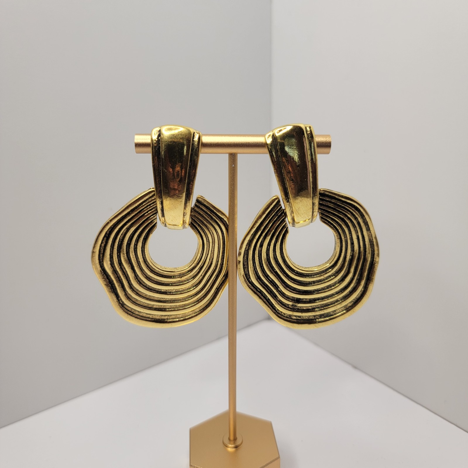 Vintage Asymmetrical Geometric Pattern Spiral Pendant Earrings, Minimalist Charm