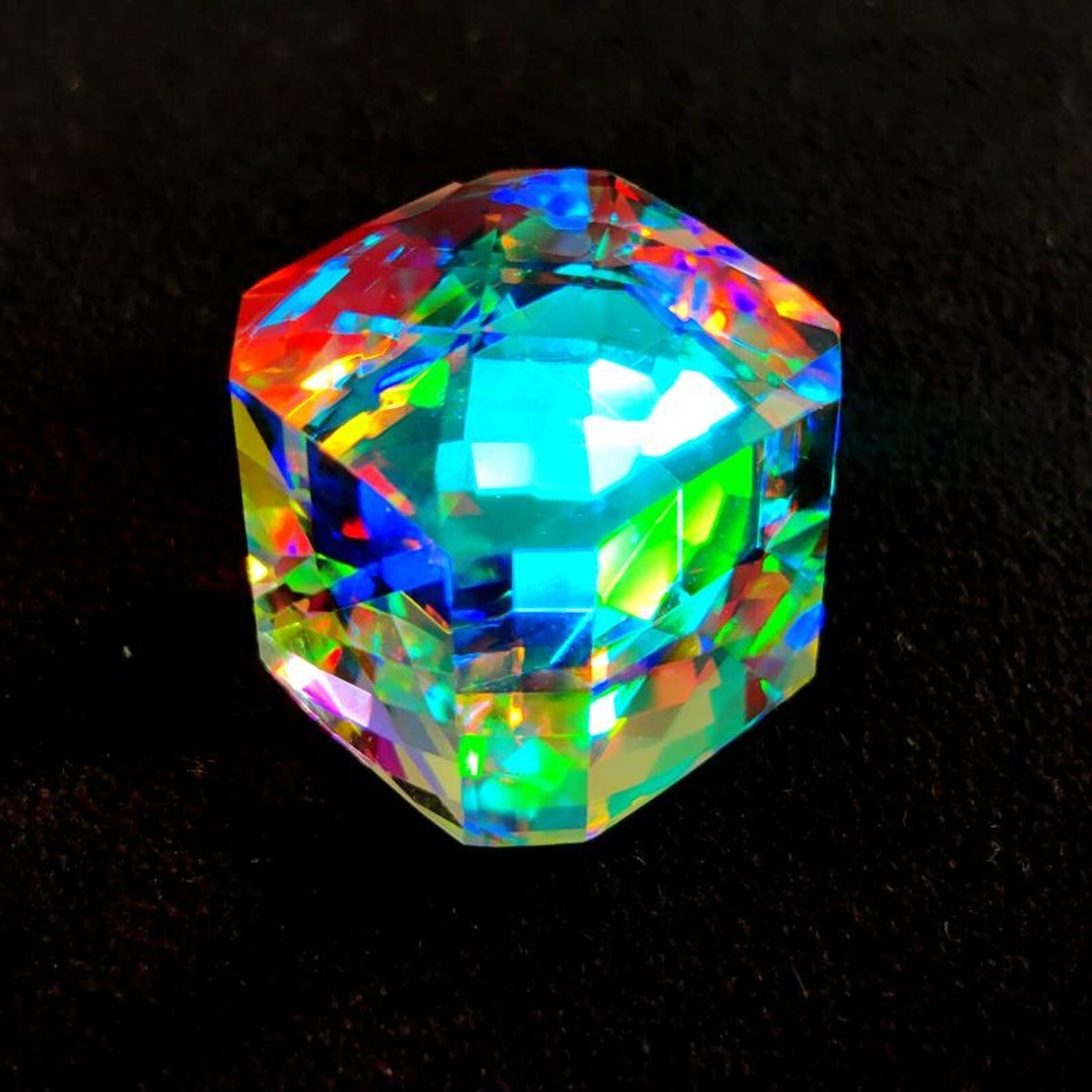 Certified 100 Ct Natural Rainbow Color Cube Cut Mystic Topaz Loose Gemstone