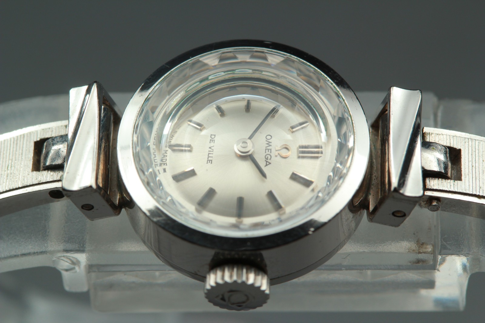 1969 【Near MINT】 OMEGA De Ville Cal.484 Ref.511.166 Manual Wind Watch From JAPAN